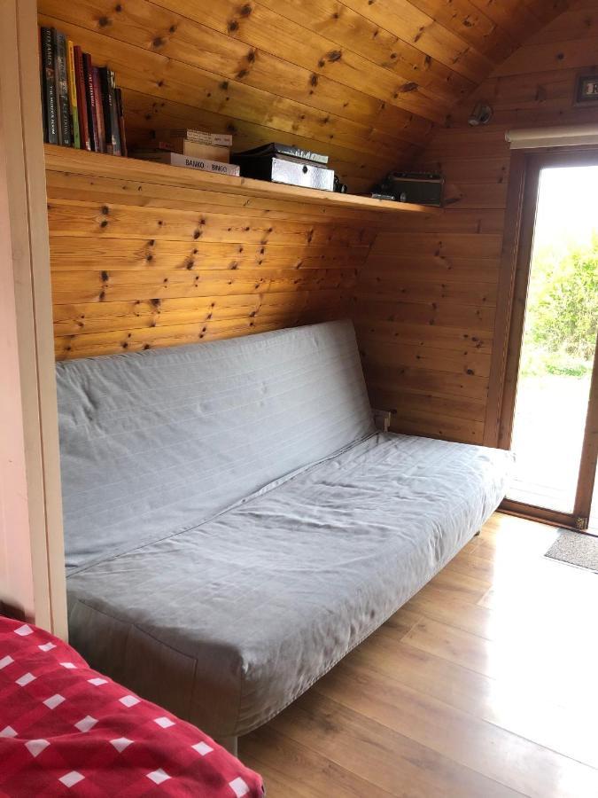 The Rainbow Pod Villa Milltown Malbay Buitenkant foto