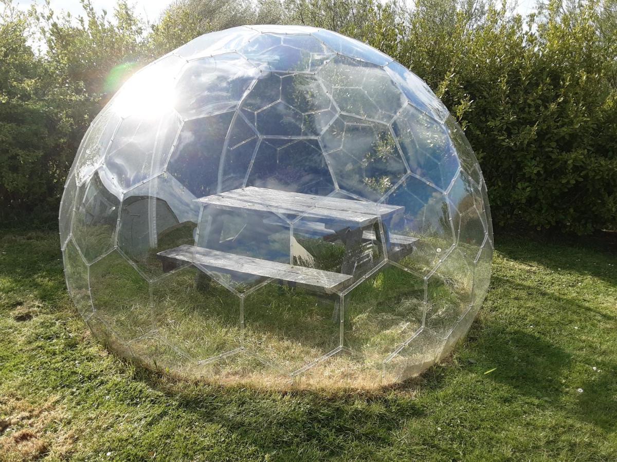 The Rainbow Pod Villa Milltown Malbay Buitenkant foto